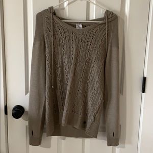 Light weight sweater